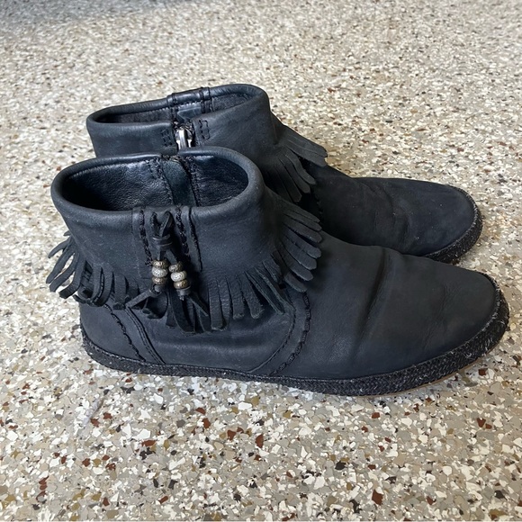Discontinued UGG Black Leather Fringe & Beaded Ankle Booties Moccasin (6.5) - Picture 2 of 7